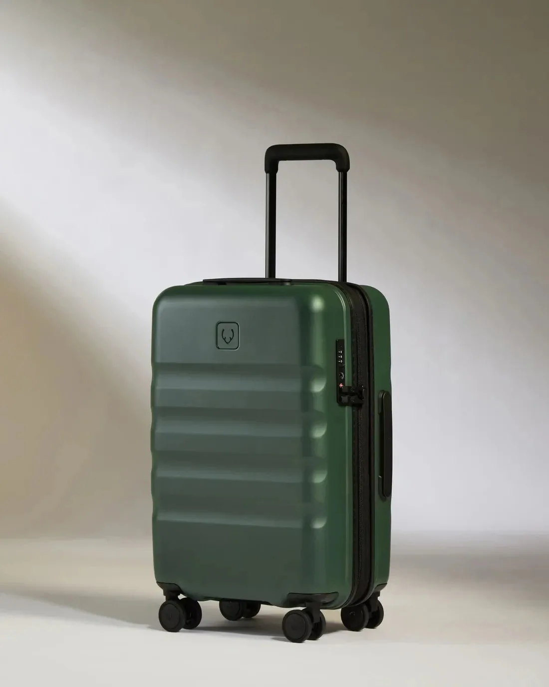 

Antler Expandable Carry-on Luggage in Antler Green - Icon Stripe New With Tags