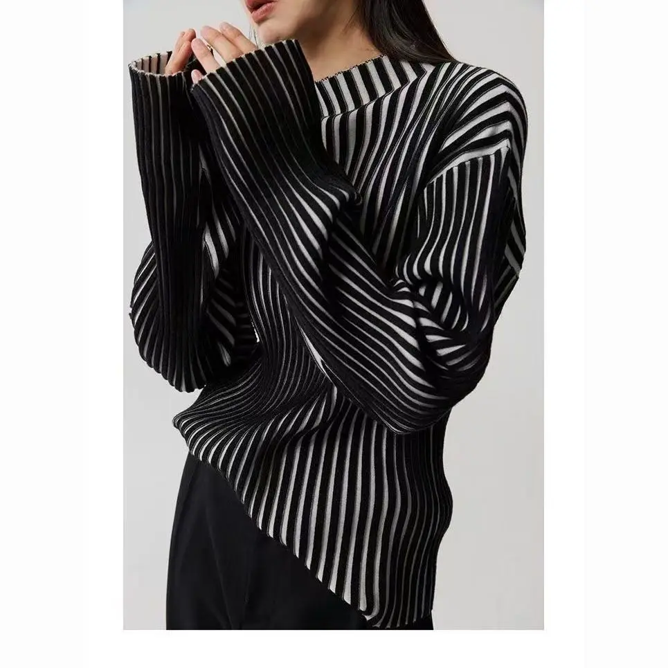 New Women Winter Sweater Ladies Black White Stripped Sweaters Designer Knitted Autumn Pullovers Knitwear Slim Sweaters