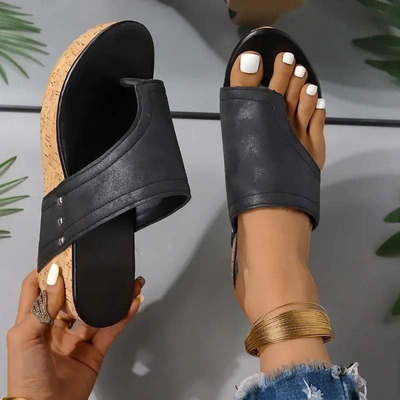 Chinelo de salto alto de plataforma sólida feminino, conciso, casual, marca de praia, verão, 2022