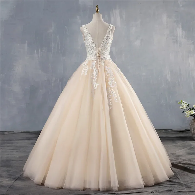 2024 Fashion New Solid Color Flower Embroidery Elegant High Quality Customized Bride Deep V-neck Open Back Wedding Dress