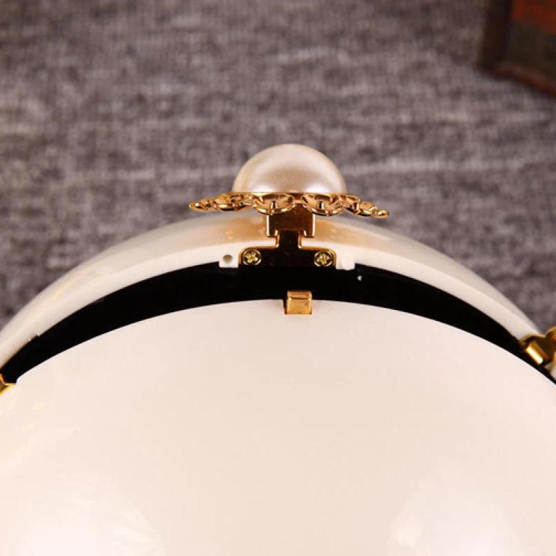 White Acrylic Pearl Wristlets Clutch Bags For Women Round Diamond Evening Party Handbag Metal Chain Shoulder Round Ball Bag Box