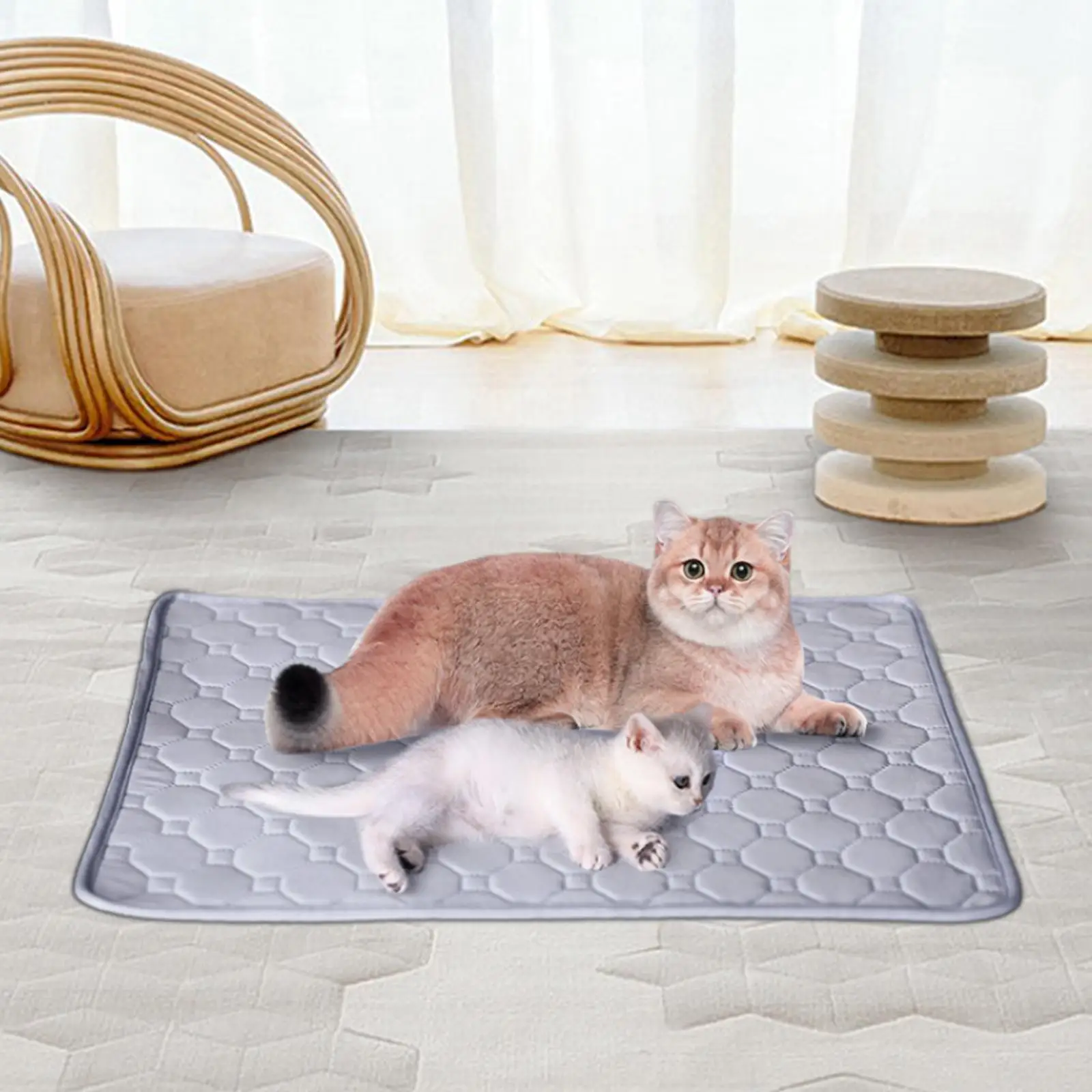 Cats Blanket Nonslip Bottom Keep Cooling Dog Cooling Pad Pet Cooling Mat Sleeping Bed Mattress for Pet Shop Homes Kennels