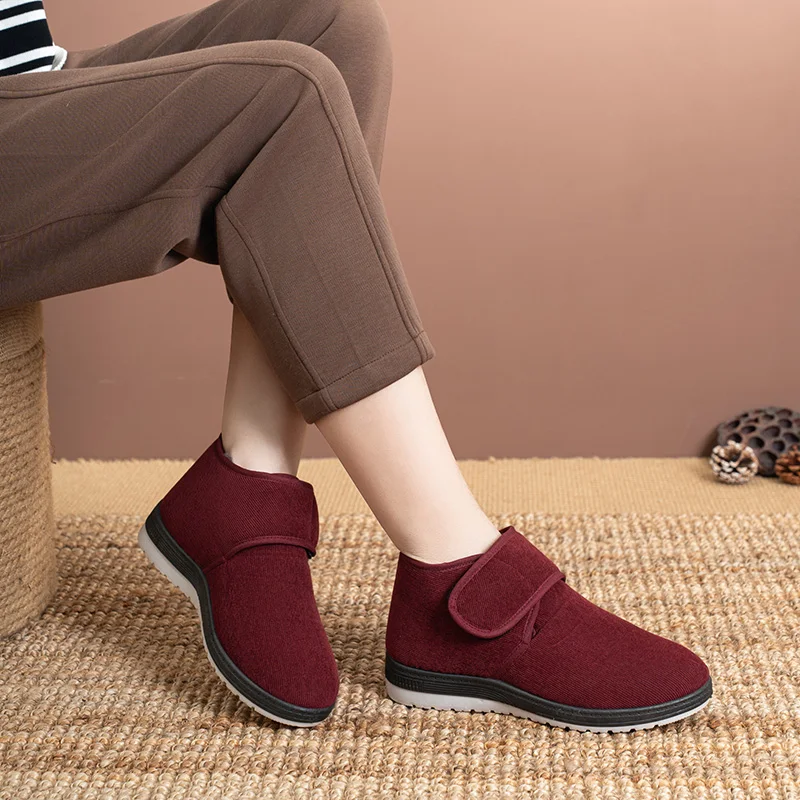 Neue vielseitige modische Freizeitschuhe mit Klettverschluss für den Winter, Mutterschuhe mit weichem Obermaterial für größeren Komfort