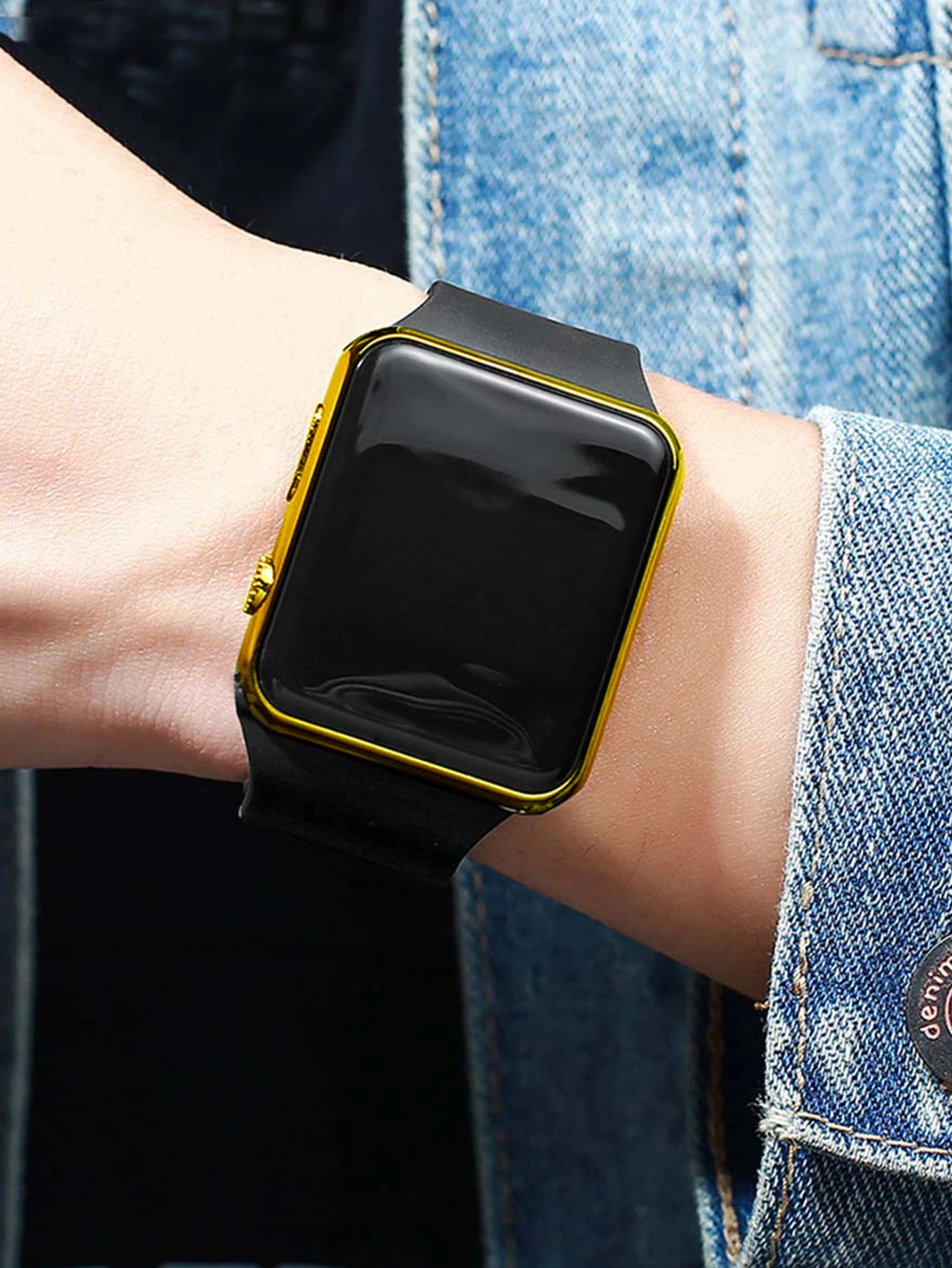 Men's LED square watch and accessories wallet keychain set. Birthday gift. Gift. Non-smart watch packaging. Without box.