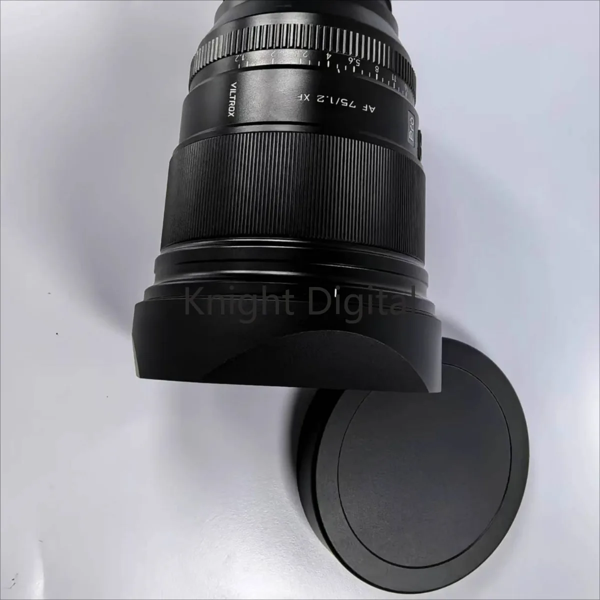 Capa de lente de metal quadrada de liga de alumínio com tampa de metal grátis para Nikon NIKKOR Z35 1.8S Z-Mount Câmera Fotografia Acessórios