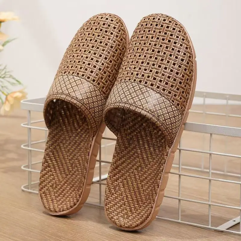 

Men Summer New Rattan Woven Baotou Slippers Lightweight Non slip Breathable Sweat Absorbing Lovers Home Slipper Silent Slippers
