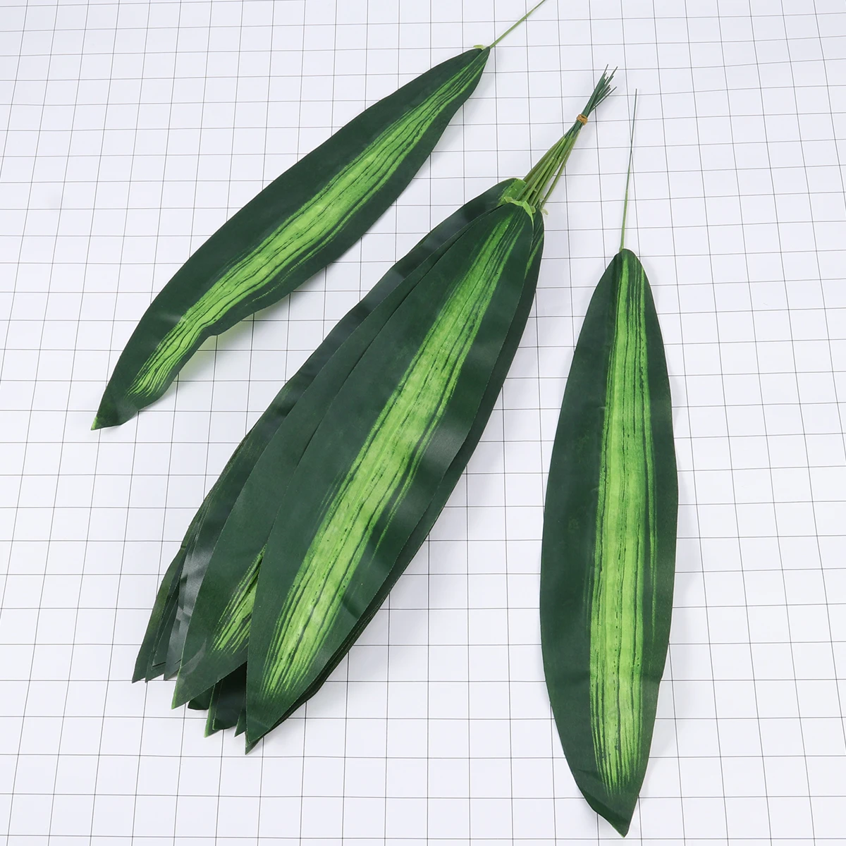 

40 Pcs Simulated Brazilian Leaf Decoration Artificial Plants Indoor Leaves Home Household to Decorate Succulent Faux