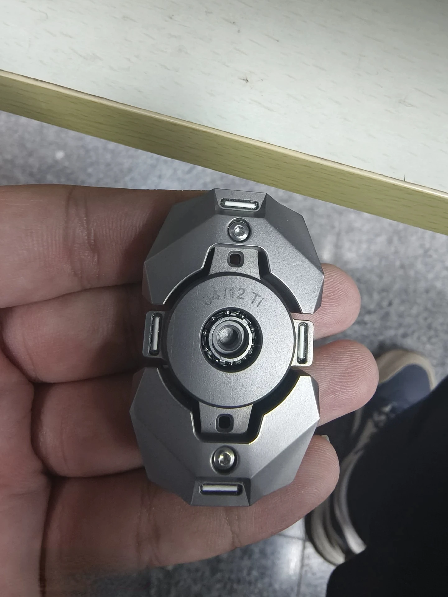 Torrent Fingertip Gyroscope Titanium Alloy Limited Edition