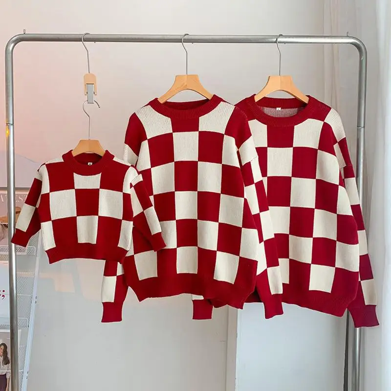 Eltern Kind Herbst Winter Strickwaren Top Familie passt Plaid Stricken Mutter Papa Kinder kleidung Mode Schachbrett Pullover