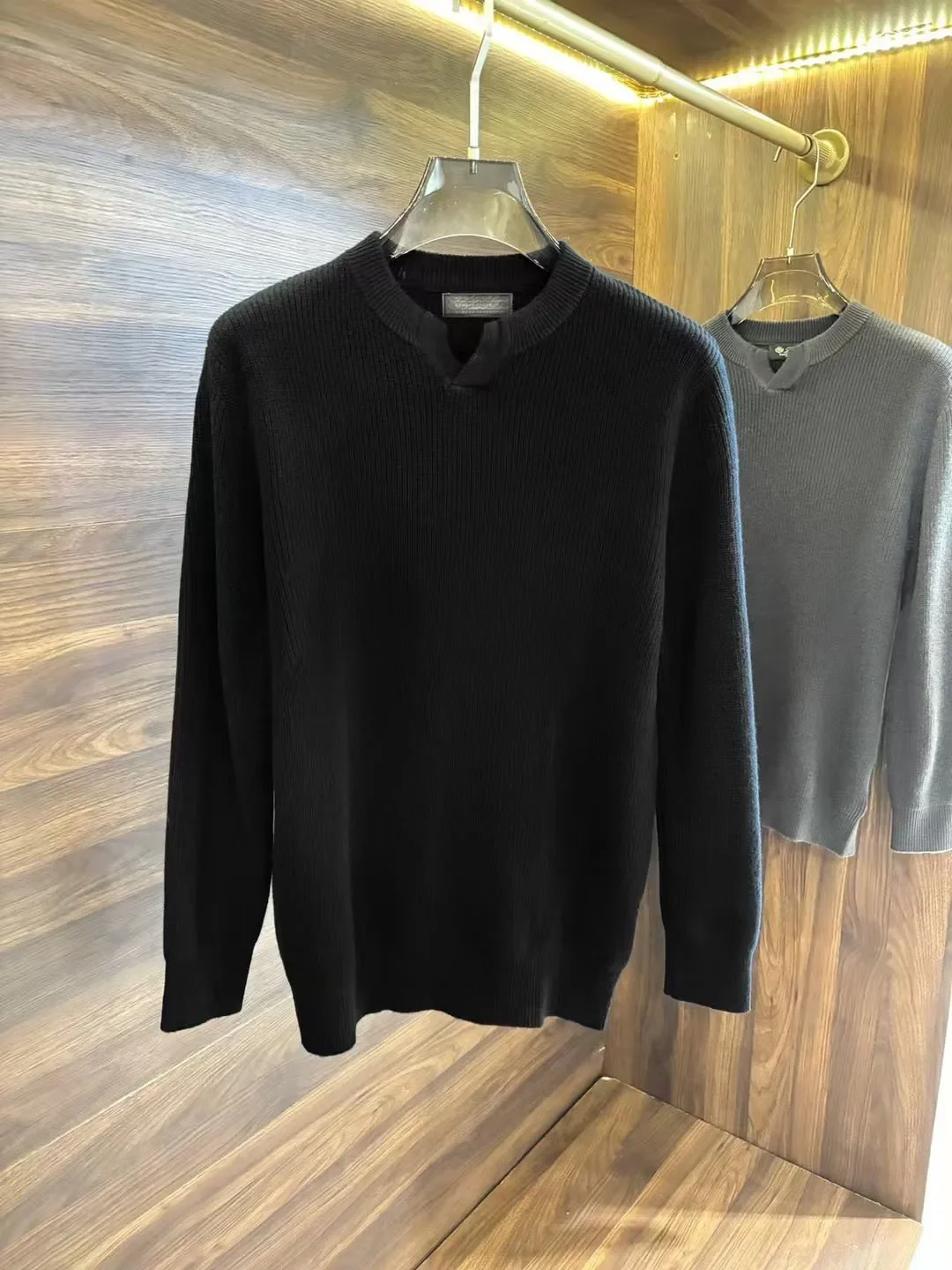 BILLIONAIRE SIJITONGDAMen's Premium Wool And Cashmere Sweater, Cashmere Blend Round Neck Small V-neck, Fashionable And Versatile