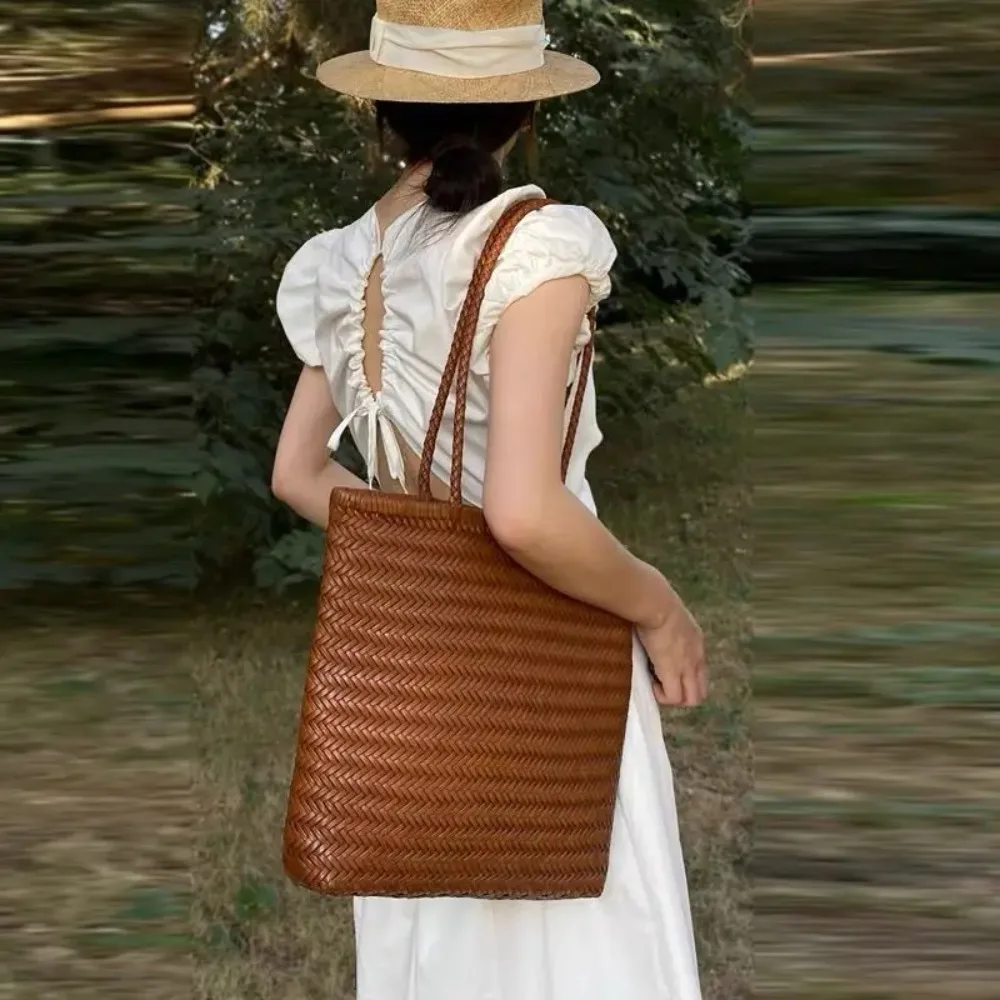 2026 New French Handmade Woven Leather Bag Shoulder Tote for Women Ins Style Unique Daily Travel Handbag Purse