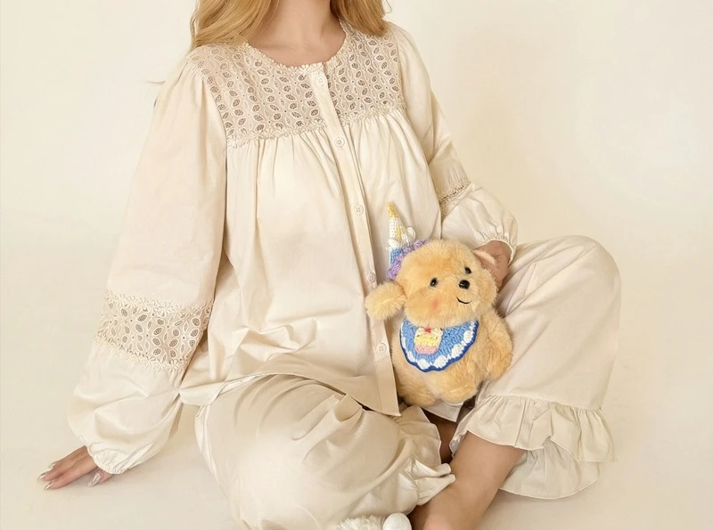 Solid Color Cotton Pajamas for Women 2026 High-end French Simple Round Neck Long-sleeved Trousers Home Wear Set