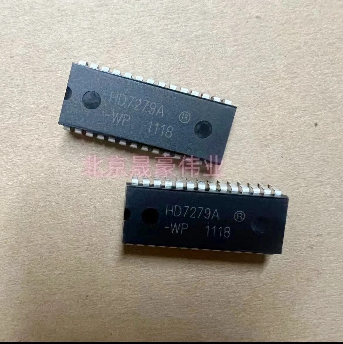 

2pcs HD7279A-WP DIP28 inline HD7279 display driver chip