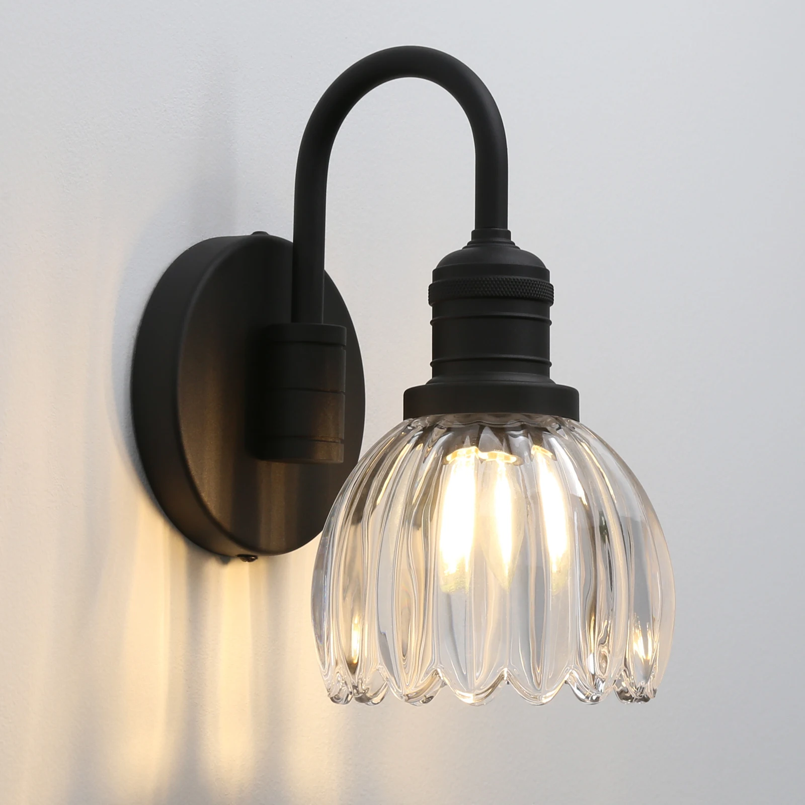 lampada-da-parete-phansthy-in-vetro-spesso-stile-retro-a-forma-di-tulipano-per-camera-da-letto-soggiorno-corridoio-cucina-illuminazione-in-stile-vintage