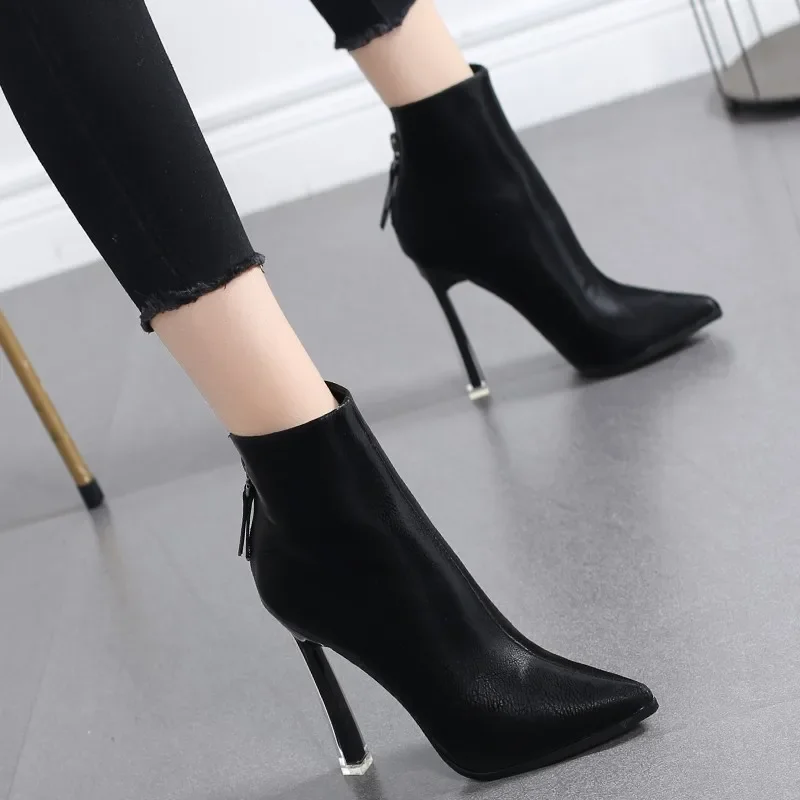 Thin Heel Comfortable Pointed Short Boots for Women 2022 New Autumn and Winter Back Zipper Versatile Leather Boots for Women\'s