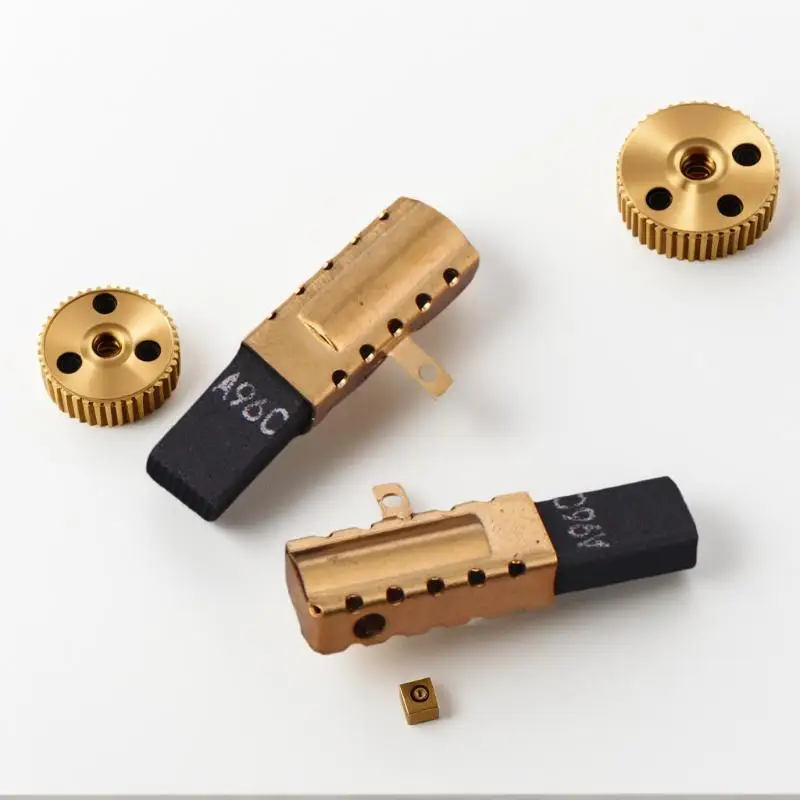 Spazzole di carbone di ricambio 1619P01777 per PBH 2500 RE PBH 2000 PBH 2100 Martello perforatore Materiale metallico