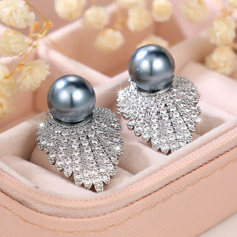 Luxury Imitation Grey Pearl Stud Earrings for Women Exaggerated Shiny Stud Dangle Party Earrings Jewelry Gift