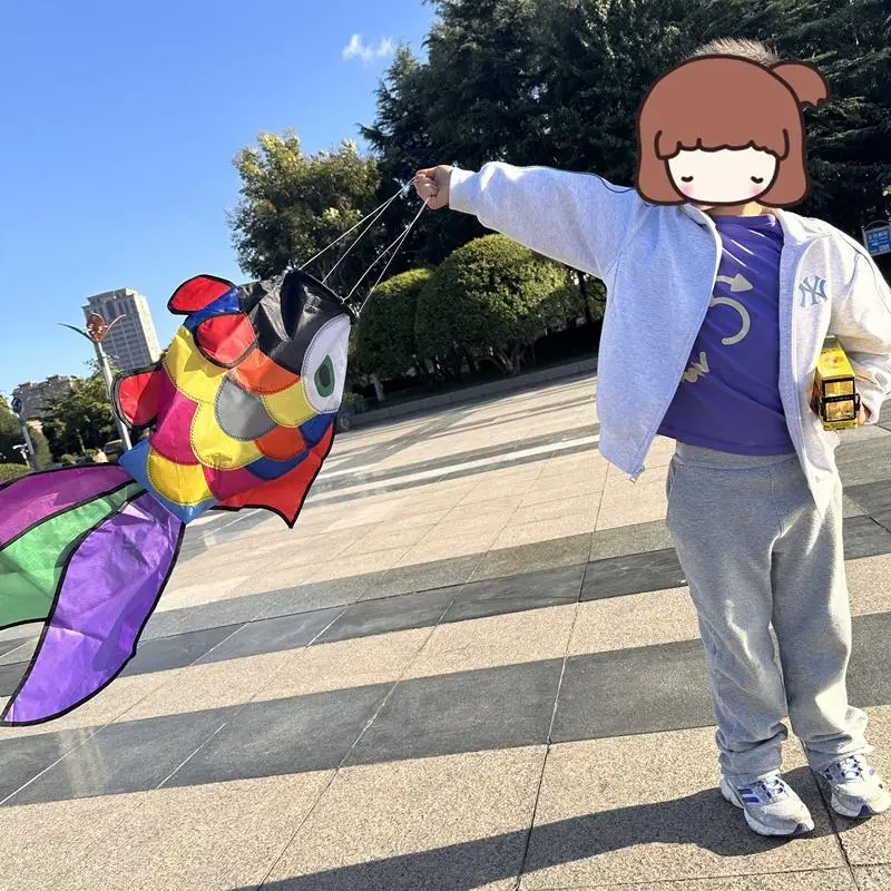 قوس قزح الأسماك طائرة ورقية Windsock، 1 قطعة لعبة الغسيل للأطفال، ديكور الحديقة في الهواء الطلق، قلادة طائرة ورقية ثلاثية الأبعاد على شكل سمكة لؤلؤية