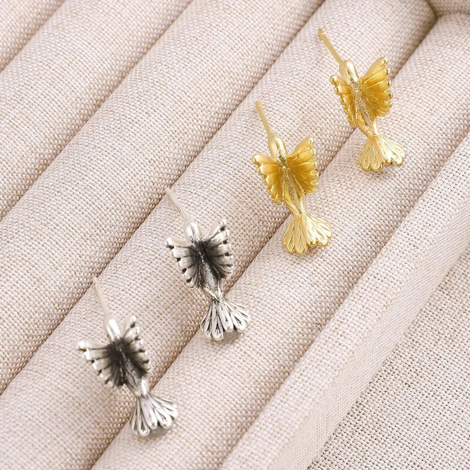 Retro Hummingbird Studs Earrings Women's Personalized Earring Hip-hop Avant-garde Men's Minimalist Jewelry Party Accessories