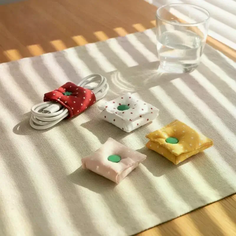 Creative Cute Cable Organizer Portable Tomato Star Pattern Cord Winding Holder for Travel Phone Charger Management