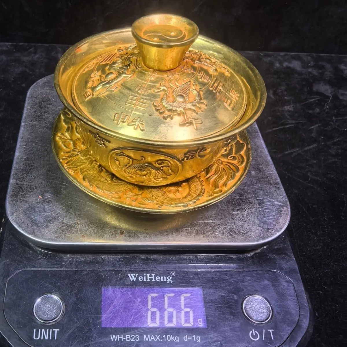 Pure gold four gods three-piece cover bowl 10cm diameter