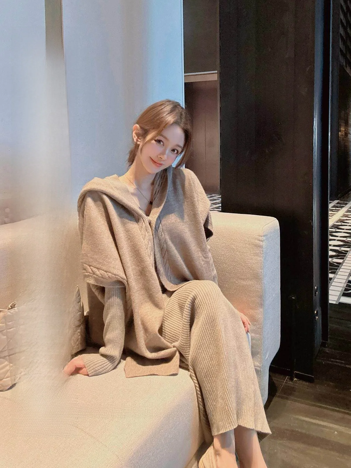

CCZEE Women's Knitted Woolen Cape oulder Winter New Sle 2025 Hat Hat Velvet Sensation Twist Korean Sle Knitted Woolen Coat