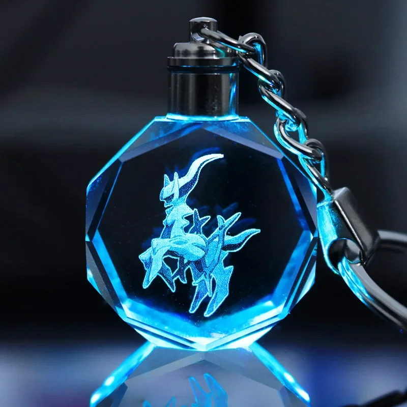 Anime Pokemon Bunte Kristall-Lampe Schlüsselanhänger Cartoon Pikachu Actionfiguren Glas-Anhänger Nachtlicht Schlüsselring Kette Spielzeug Geschenke