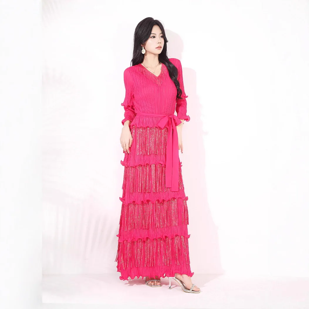 

Miyake Pleated Dress for Women 2025 Autumn New Style Stylish Temperament Slim Slim V-neck Gold-hot Tassel Long Skirt