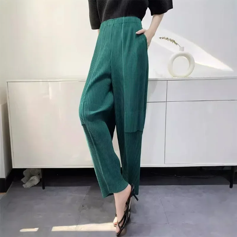 Miyake Folds 2024 New Women's Pants Loose Solid Color Splicing Design Folded Small Leg Haren Pants Fashionable Quarter Pants