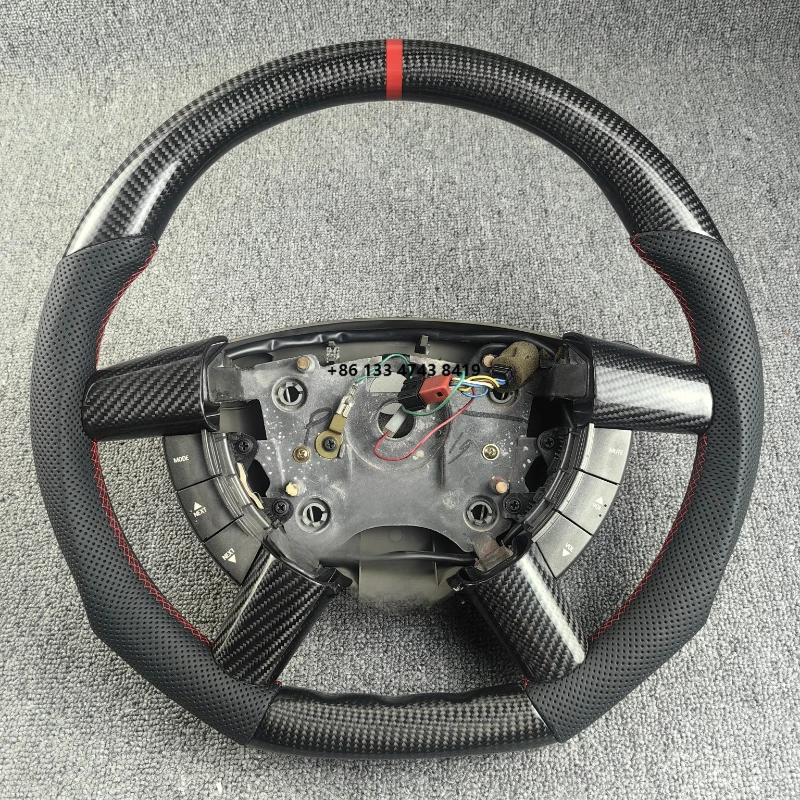 

Factory direct sales leather carbon fiber sports steering wheel compatible with G series G8 2008-2009 GT g stock