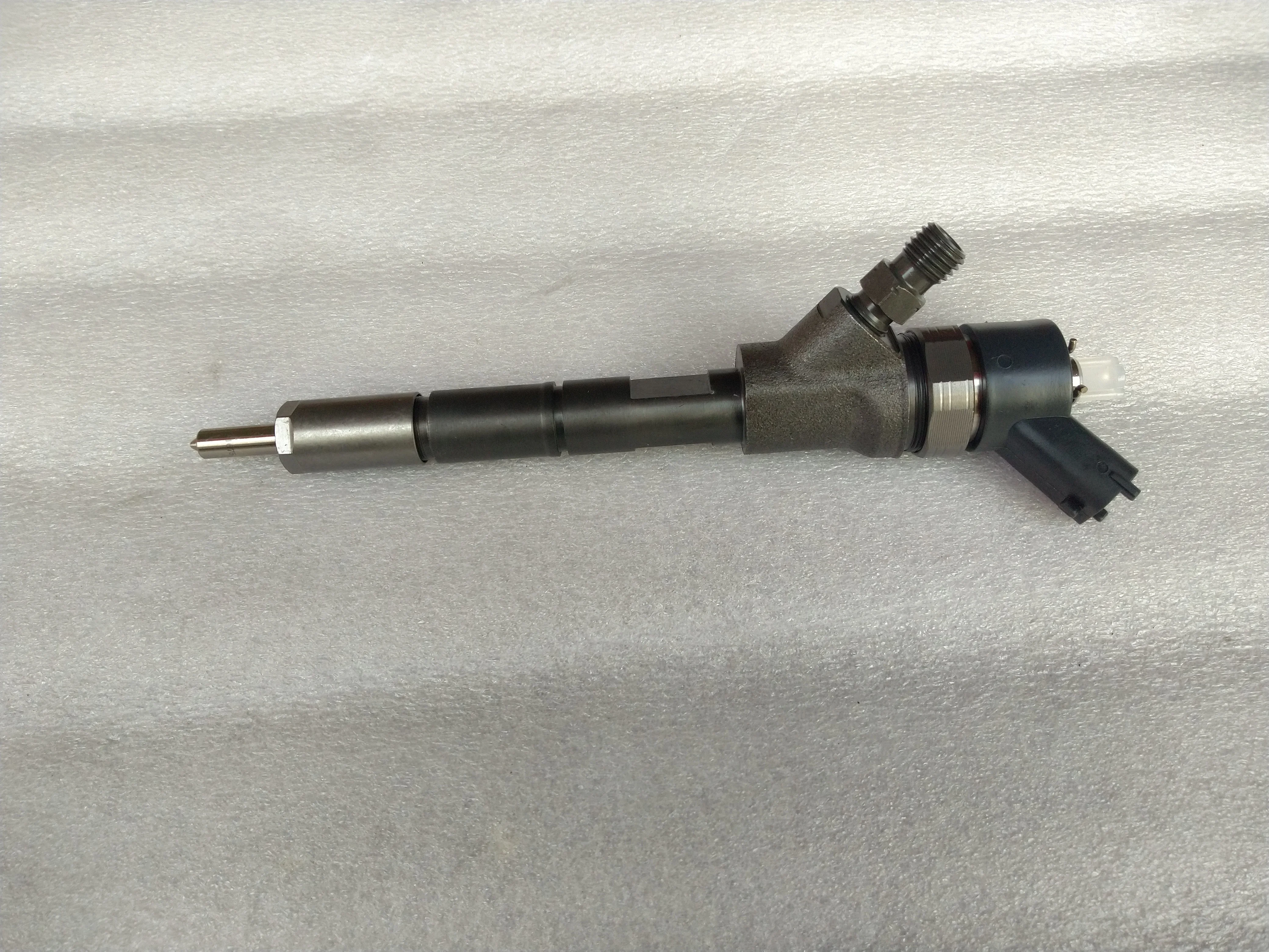 Fuel Injector 0445110307 4941109 Diesel Engine 4D95 Excavator PC70-8 PC130-8 Diesel Engine Injector