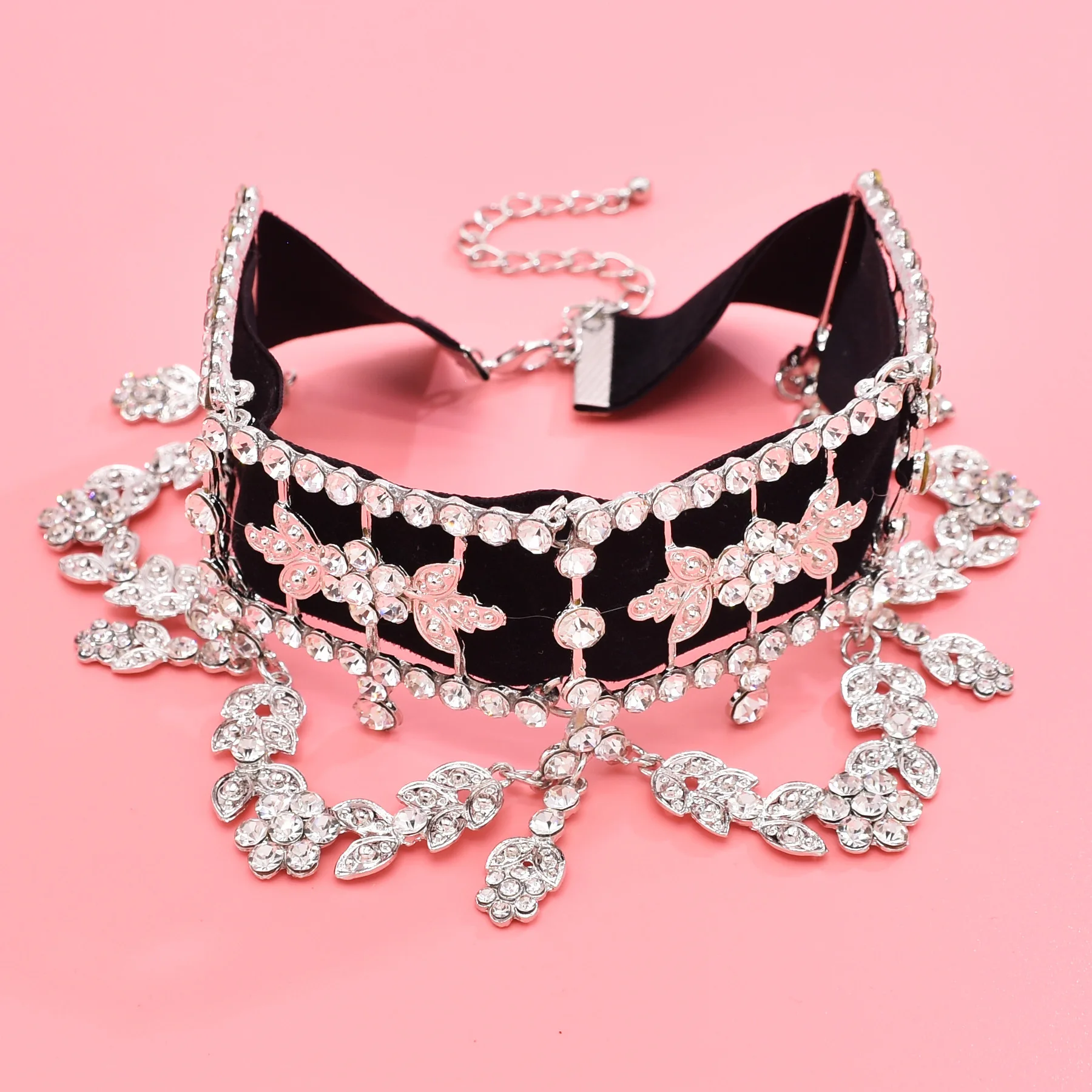Elegante Samt Funkelnde Diamant Kragen Halskette Für Frauen Blatt Blume Quaste Anhänger Strass Schmuck Weibliche Zubehör Geschenk – Detail 5