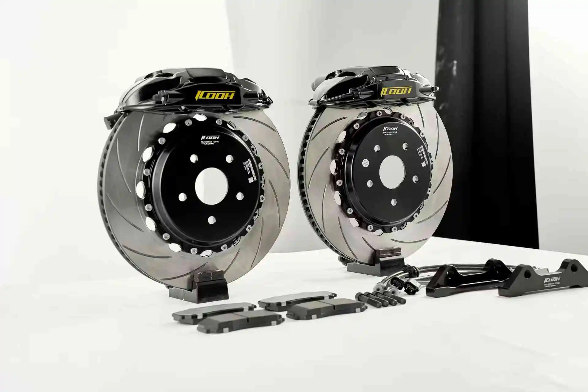 ICOOH Big Brake Caliper Kits Front and rear brake calipers X6, DT48 brake set  For  Mazda hatchback 2024  R19