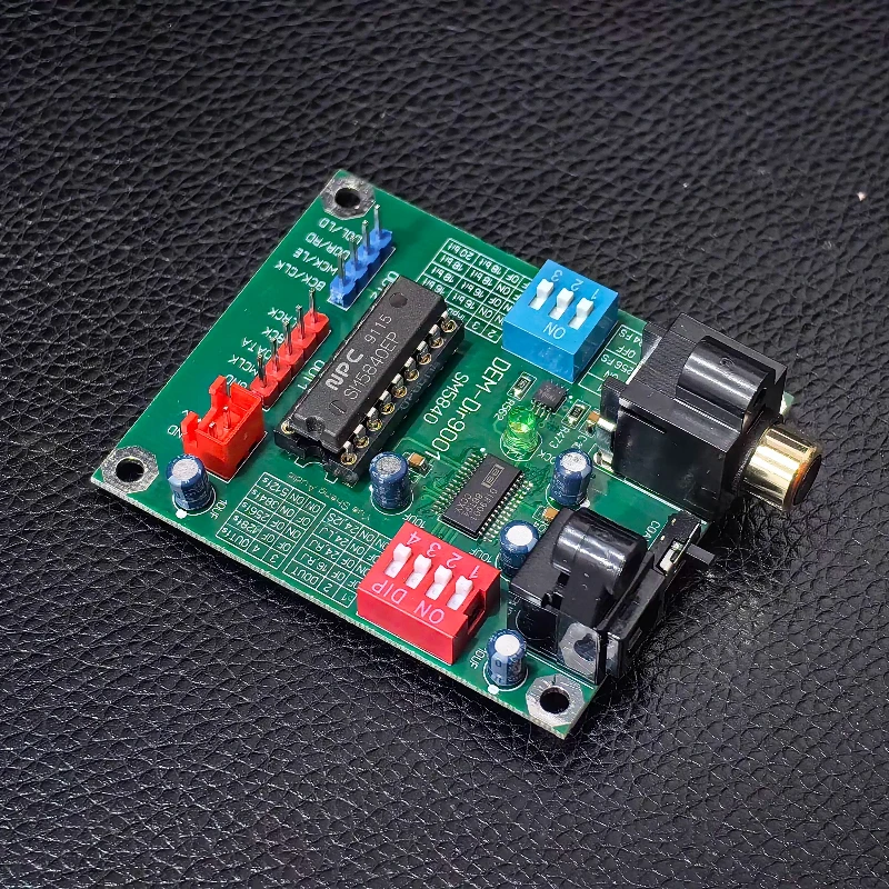 

Dir9001 digital receiving board, optical coaxial dac decoding receiving board. contains sm5840 digital filtering.