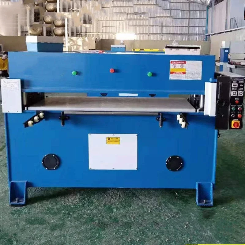 Automatic CN Interior Leather & Fabric Cutting Machine Scillating Oscillating Knife  for Cloth Applications