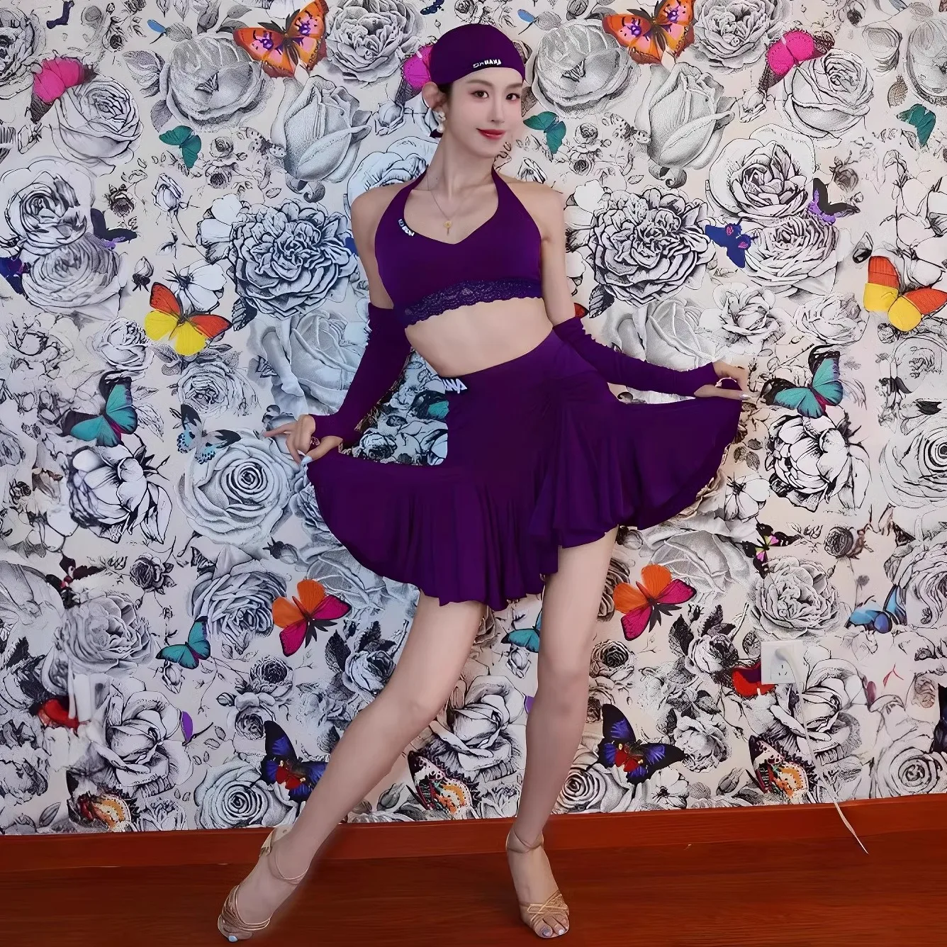 

Индивидуальные женские костюмы для латинских танцев для взрослых и детей, повседневная одежда, подтяжки на шее, тренировочная одежда, платье с бахромой