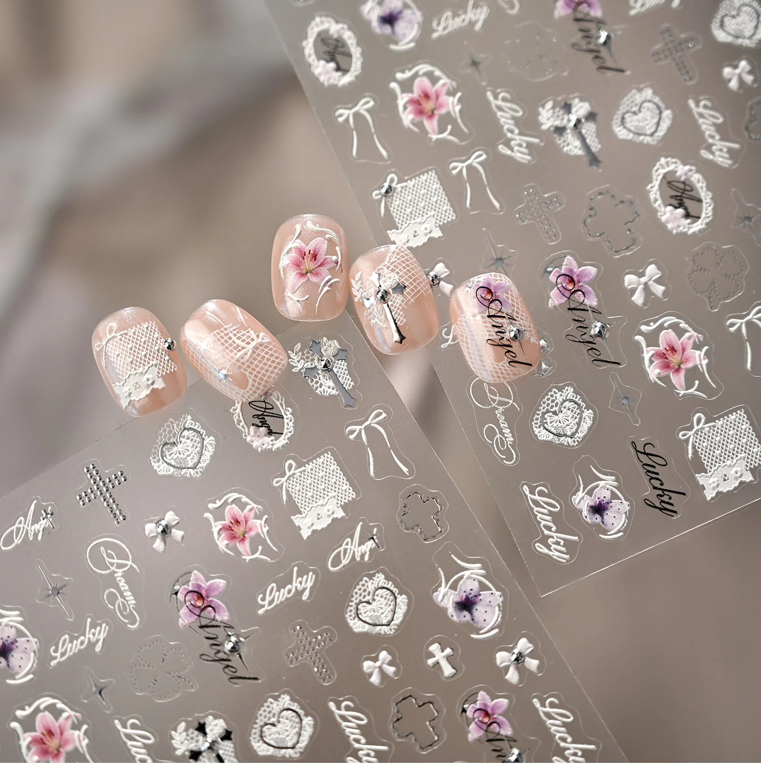 1 Stück 5D Weiche Niedliche Katzen-Kätzchen-Kuchen-Donut GLÜCK WUNSCHEN, GLÜCKLICHES LEBEN Nagelkunst-Aufkleber Geprägte Cartoon-Nagelsticker Maniküre DIY – Detail 2