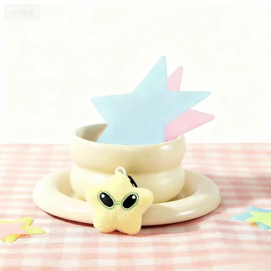 Venta al por mayor, nuevo colgante de muñeca de alta belleza con estrella bonita de dibujos animados, bolso de cuerda para teléfono móvil, colgante, llavero de coche, regalo de cumpleaños versátil