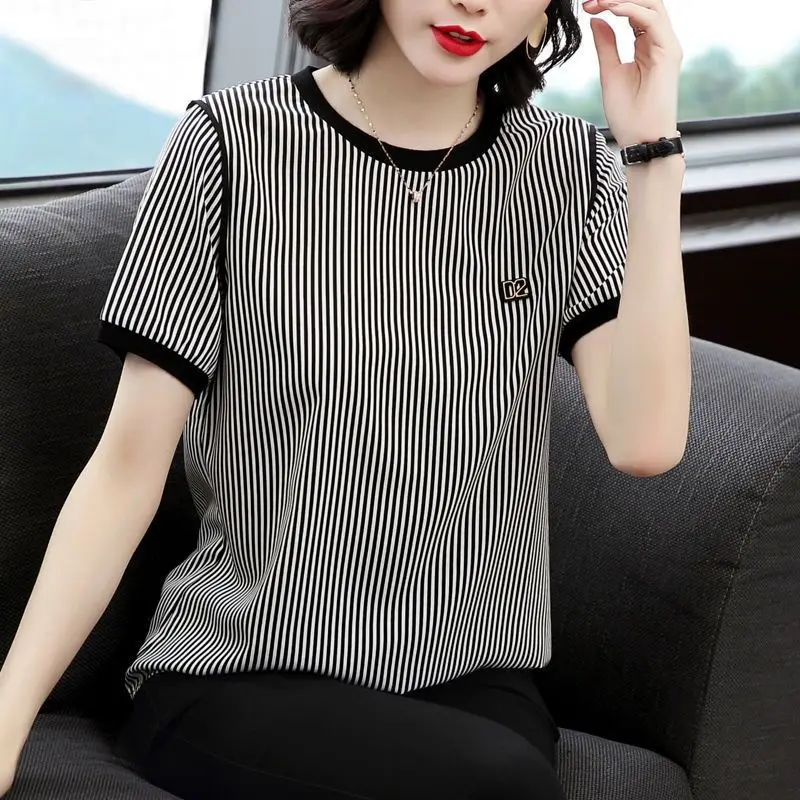 Spring New Fashion Striped O-neck 3/4 Sleeve T-Shirts Women Clothing All-match Patchwork Batwing Sleeve Pullover Ladies Top Tee