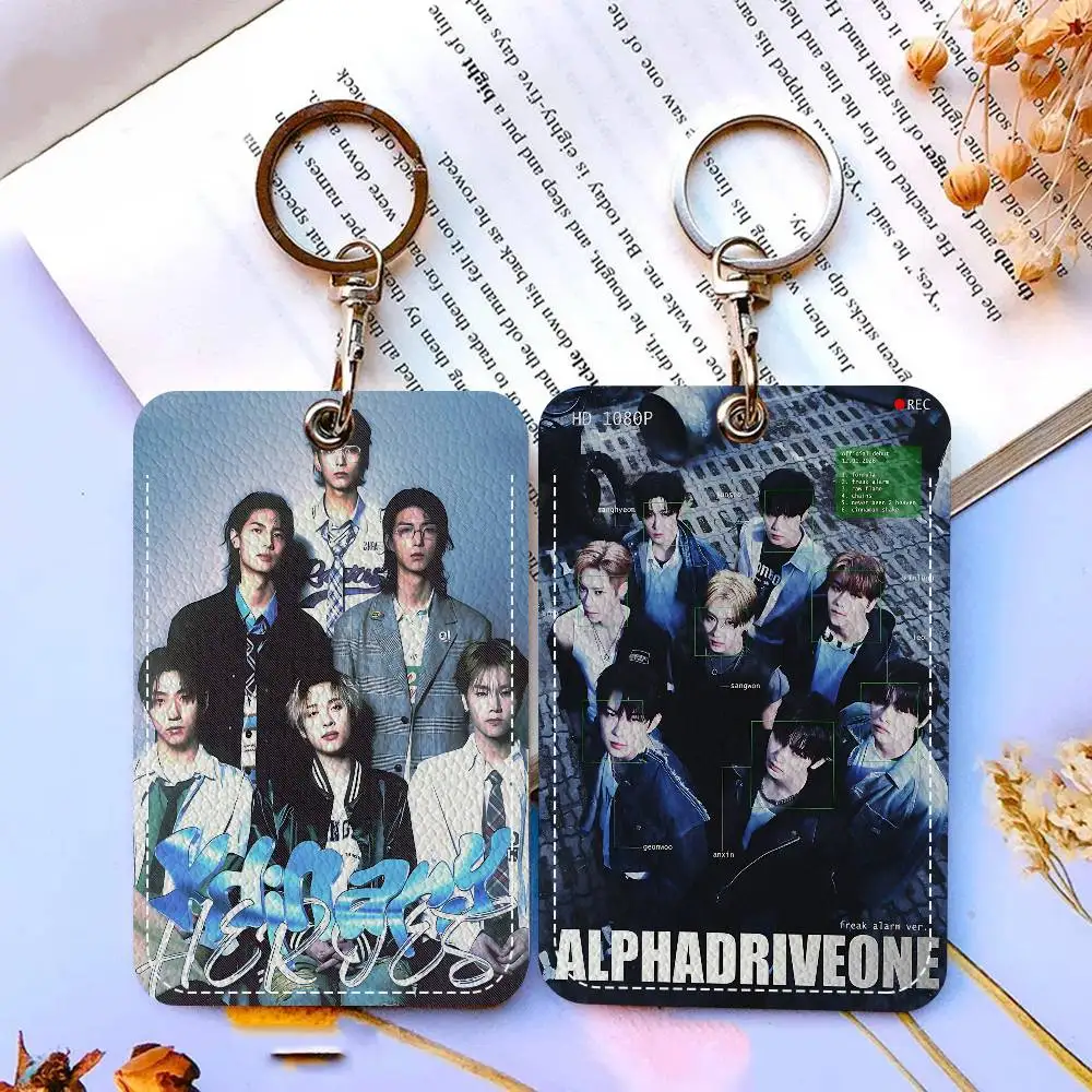 

Popular X-Xdinary H-Heroes Kpop Group Band Office Supply Men And Women Credit Card Keyrings Student Card Credential Holder Card
