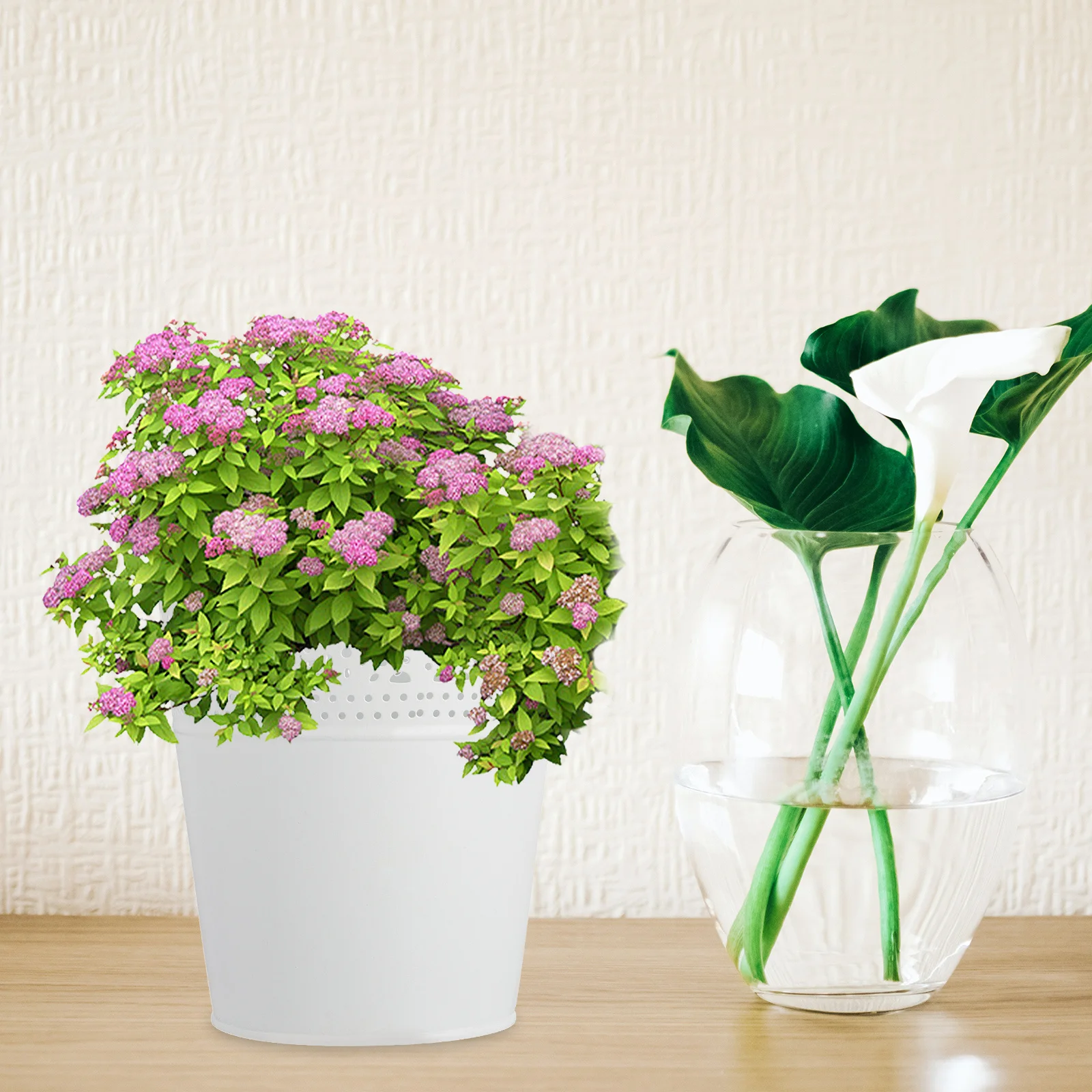 

2Pcs Lace Hollow Iron Flower Buckets Stylish Plant Pots for Flower Arrangement Desktop Decoration Storage Tubes