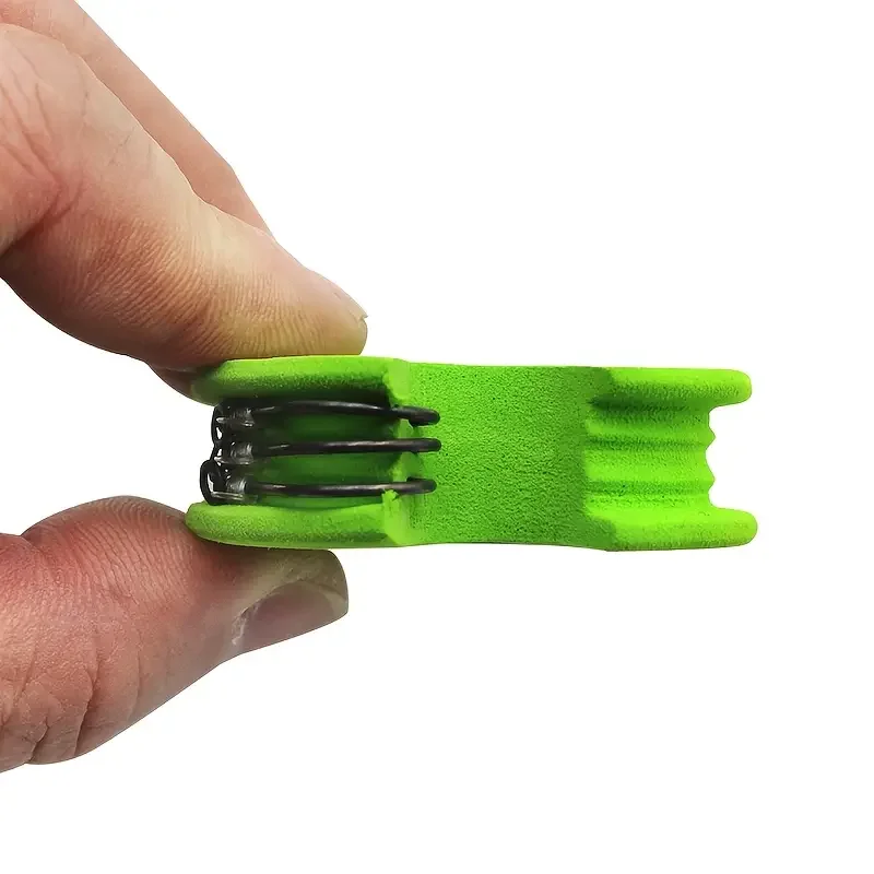 Rigtrip Carp Fishing Chod Rig Box — компактный прочный пластиковый футляр для хранения с 16 катушками для чод, 40 снастими и магнитной застежкой, темный G