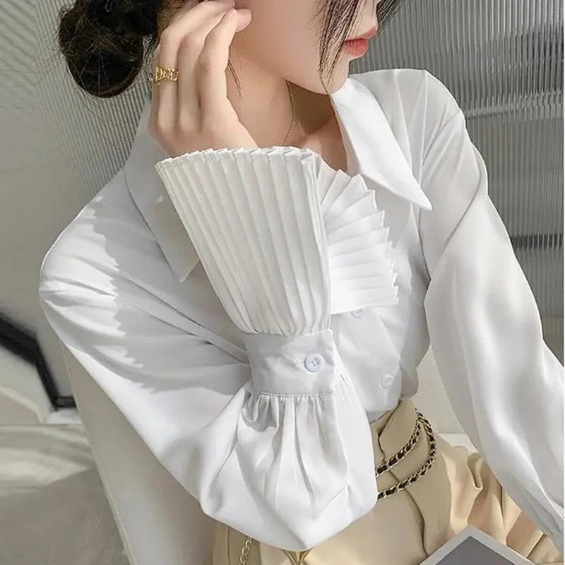 Pleated Flared Sleeve Shirt Women White French Vintage Chic Elegant Long Sleeve Blouses Fashion Classic Office Lady Solid Tops