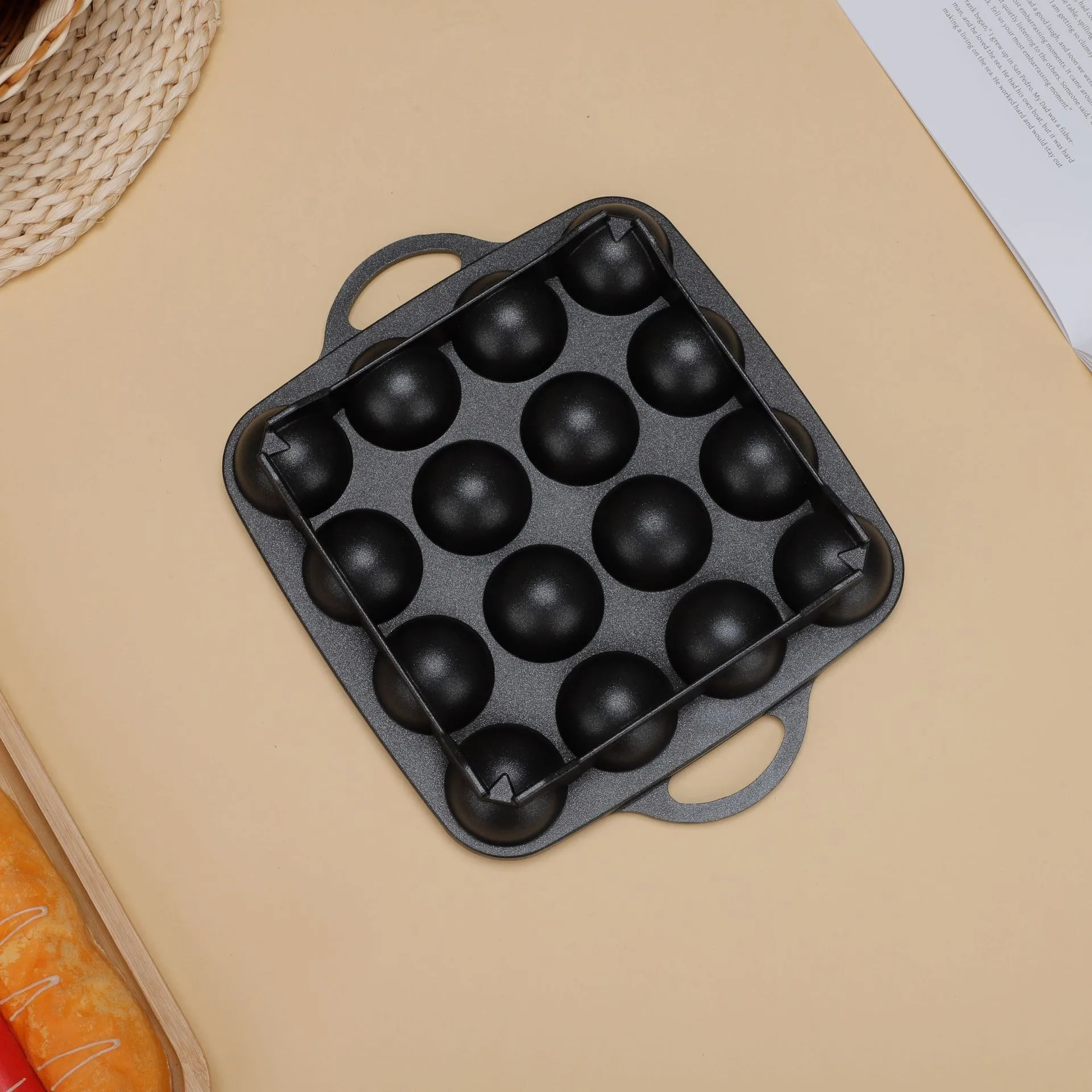 Takoyaki Maker 16 hole Octopus Ball Baking Plate Gas Stove Cooking Plate Street Food Cookware Mold Non stick Pot