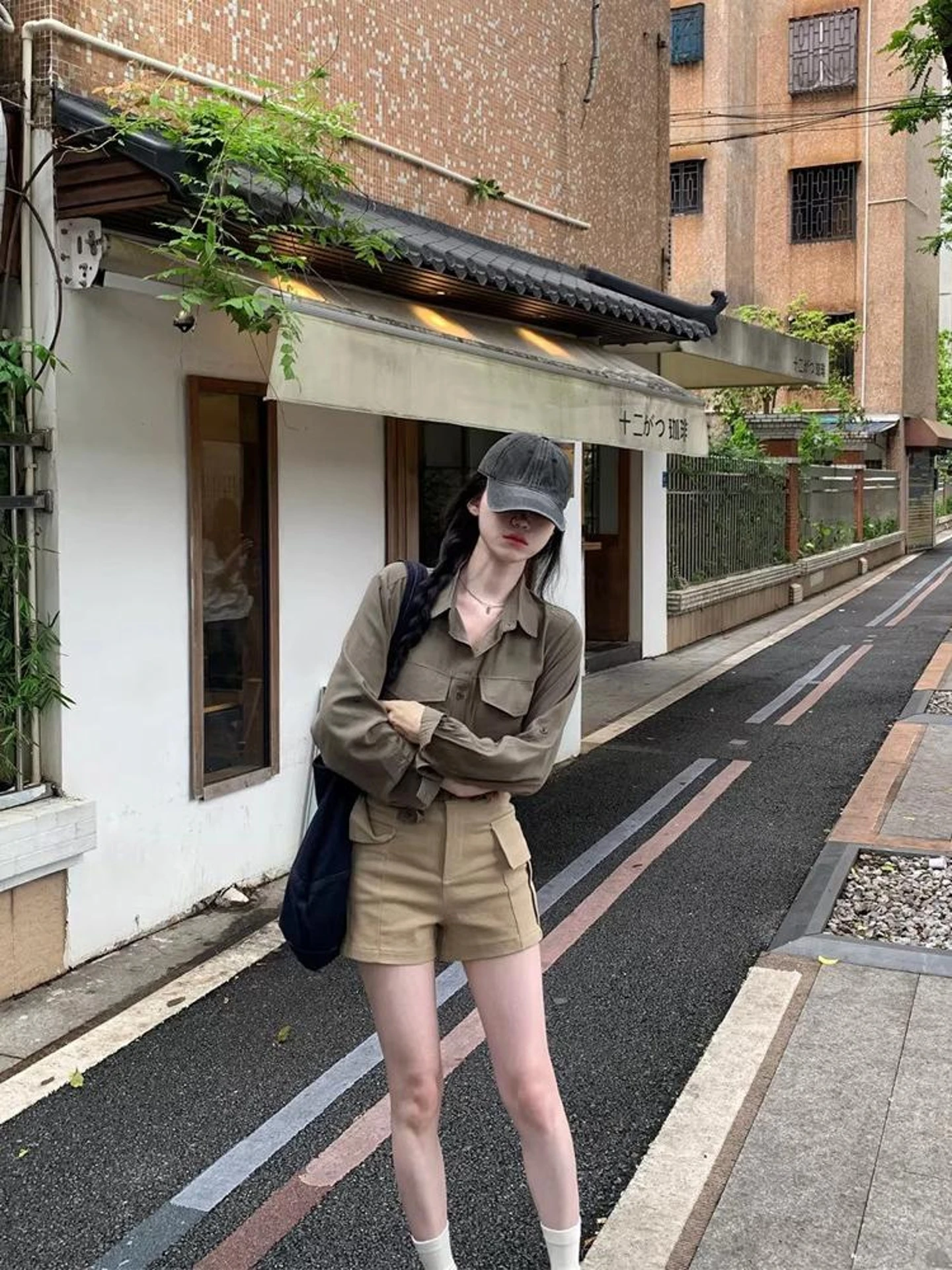 

Retro Loose Casual Pure Color Collar Long Sve irt Women Chic Spring 2026 Faion Ladies Premium Clothing
