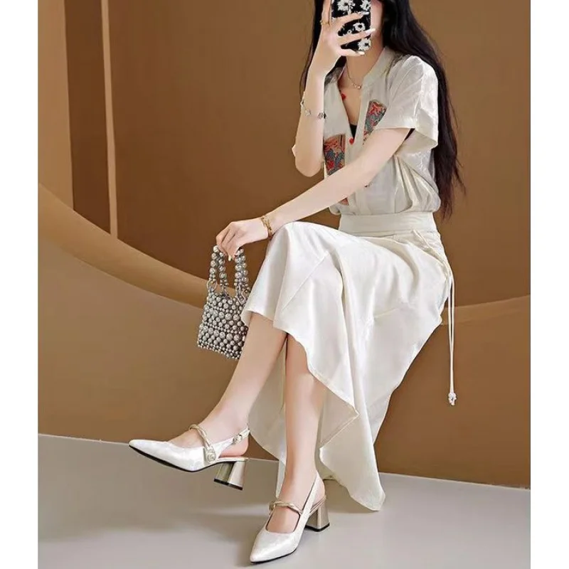 2026 Elegant Women Pointed Toe Slingback Block Heel Sandals Vintage Chic Dress Shoes for Wedding Office Party view 2