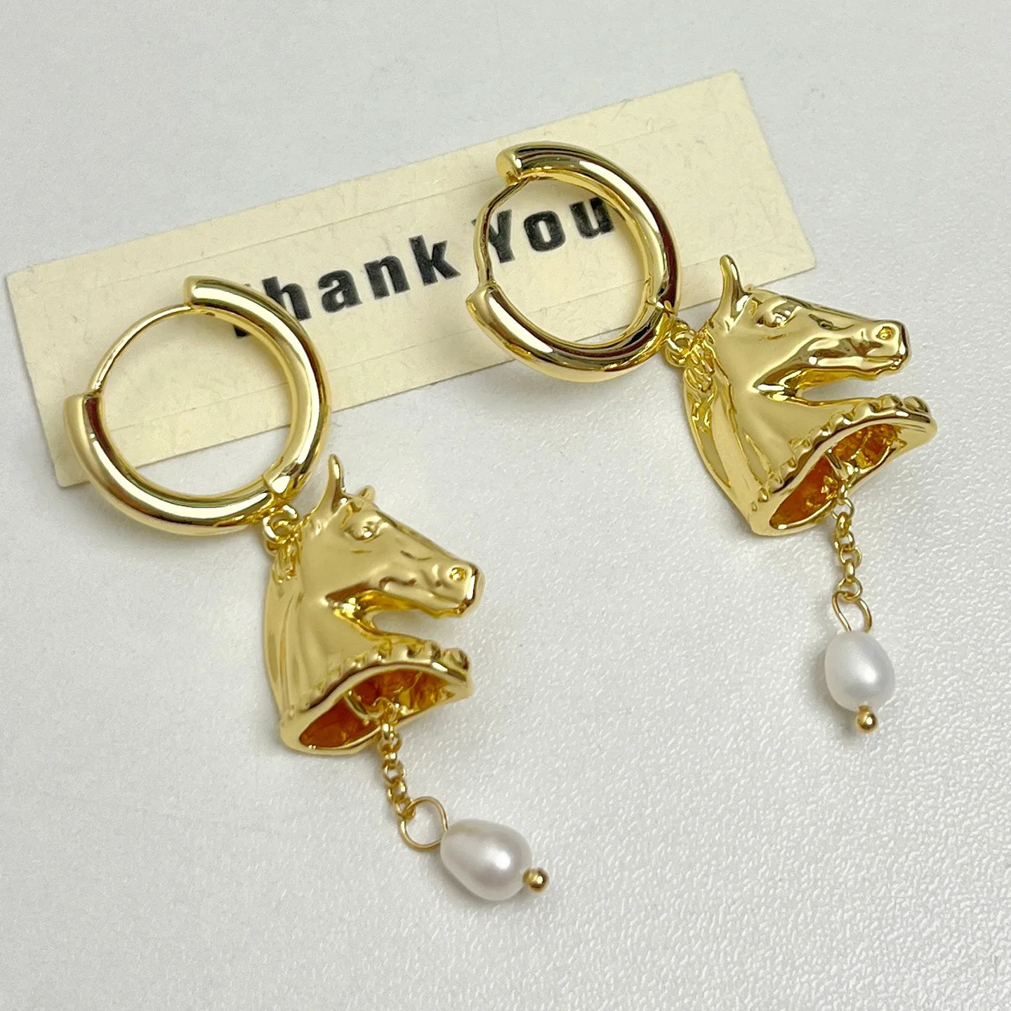 Vintage Gold Plated Horse Head Hoop Earrings Dangle Pearl Drop Animal Earrings Niche Luxury Women Jewelry Gift