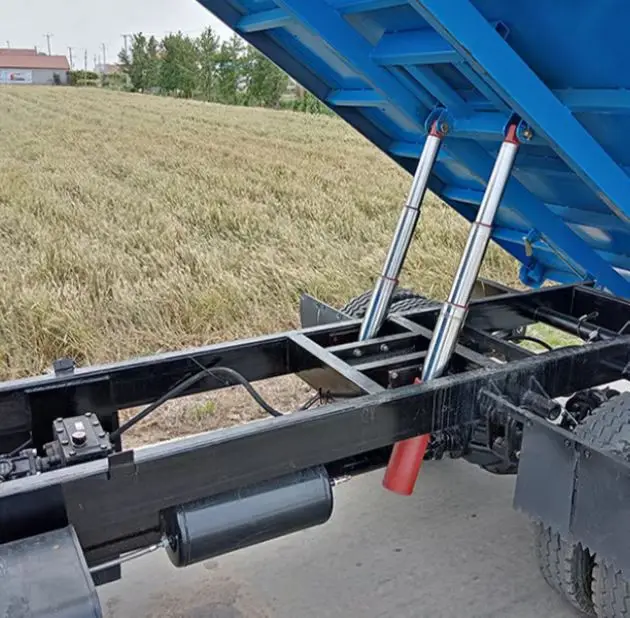 2025diesel Veicolo da trasporto agricolo a quattro ruote motrici Veicolo a quattro ruote per ingegneria di scarico diesel