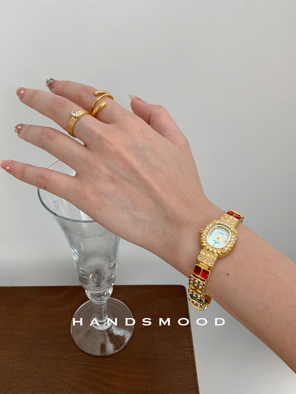 

Light luxury exquisite luxuryfashion high-end small dial design temperament ladies watch birthday gift ladies ladies accessories