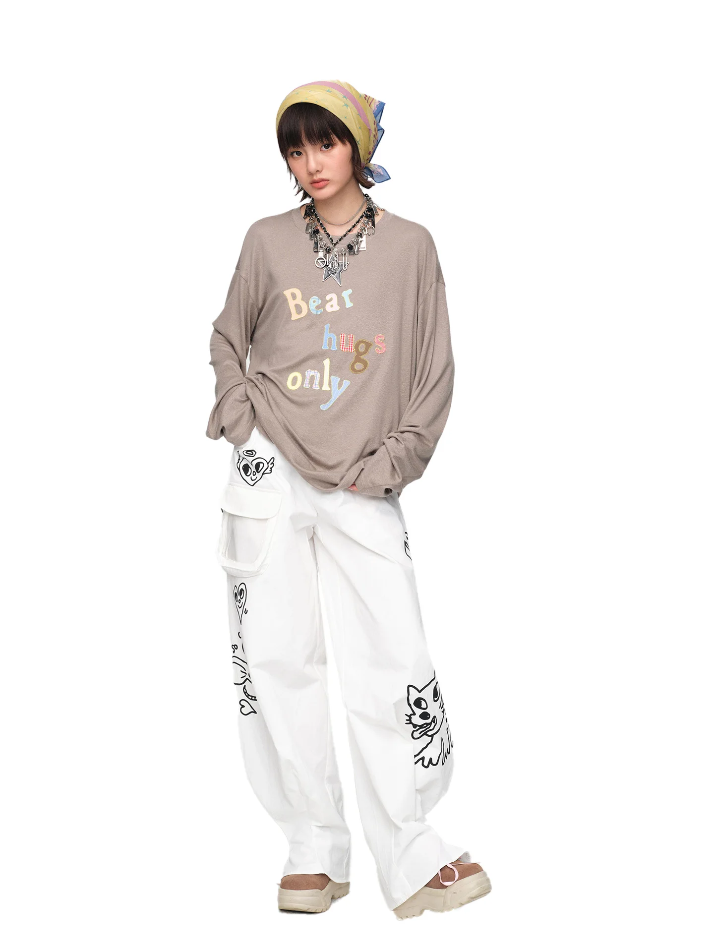 MOF Girl Long Sleeve T-Shirt Bear Hug Patchwork Casual Style Printed Loose Fit Top for Women And Men round Neck Spring Fashion